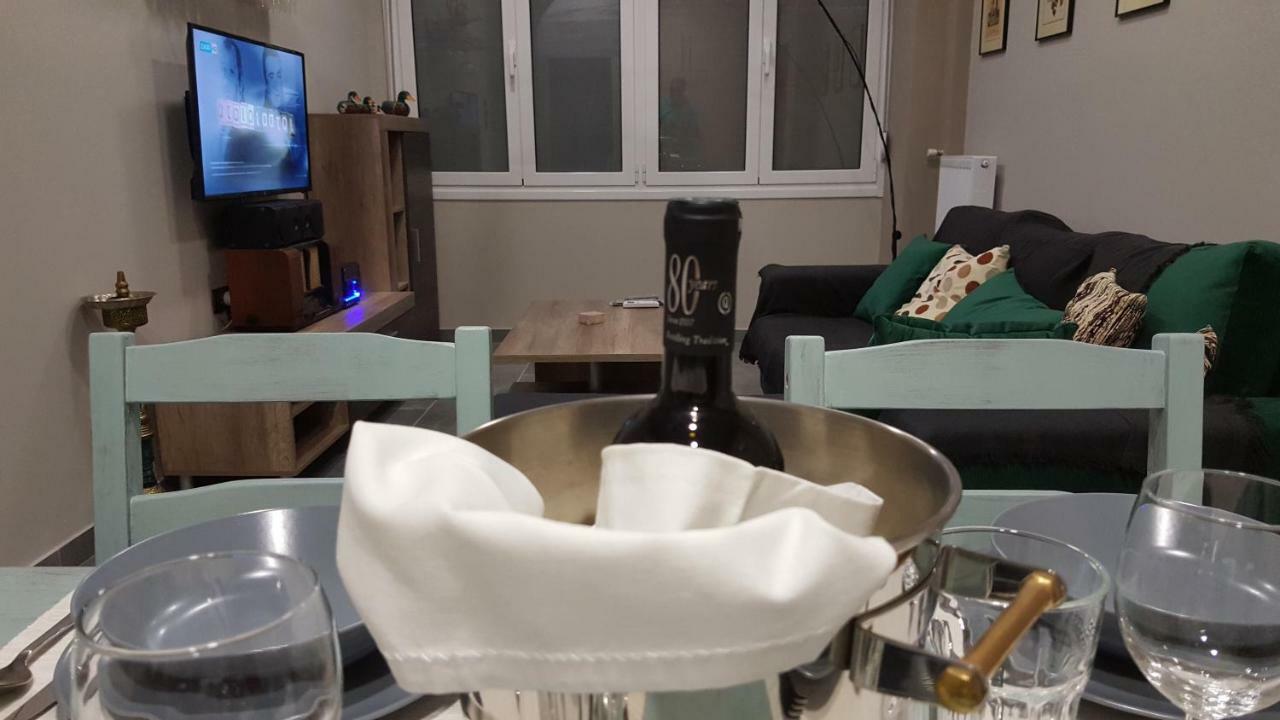 “Zeus”, Stylish Luxury Business Suite In The Heart Of Athens. Kültér fotó